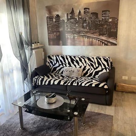 Dave'S House Apartment Реджо Емилия Екстериор снимка