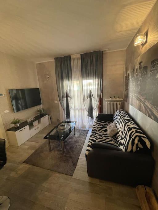 Dave'S House Apartment Реджо Емилия Екстериор снимка